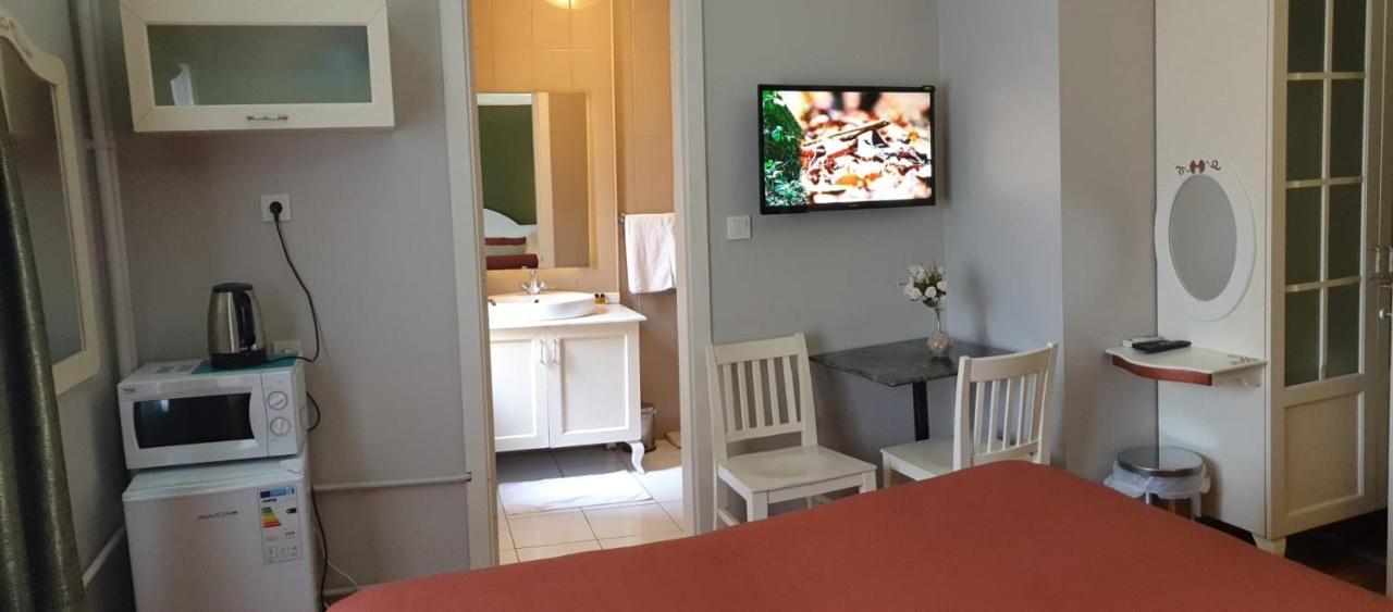 Away Hotel Istanbul Bagian luar foto