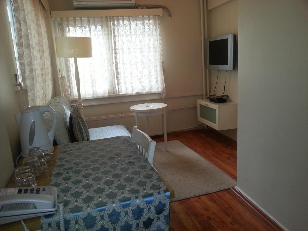 Away Hotel Istanbul Bagian luar foto
