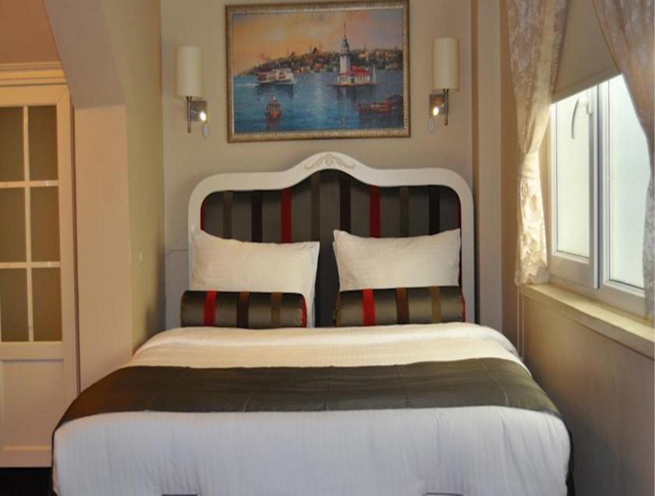 Away Hotel Istanbul Bagian luar foto