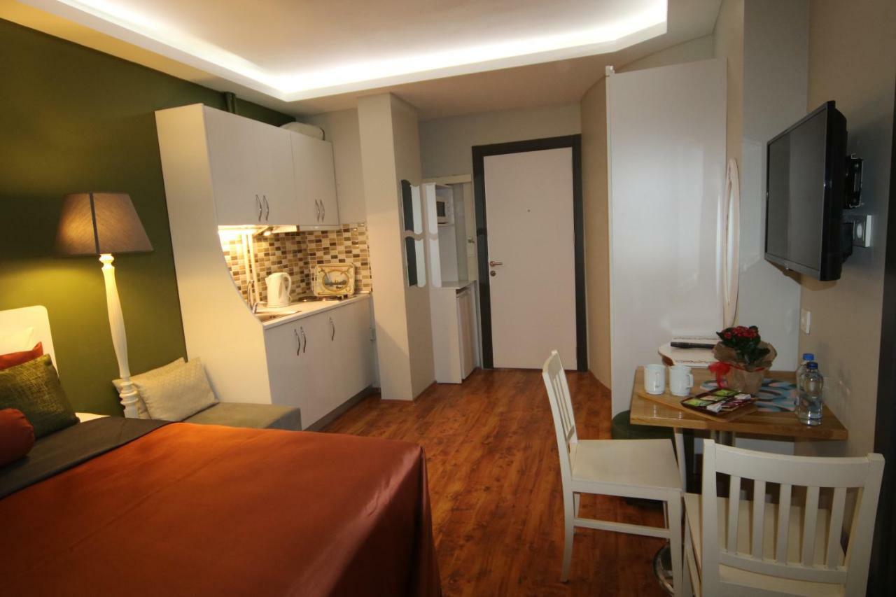 Away Hotel Istanbul Bagian luar foto